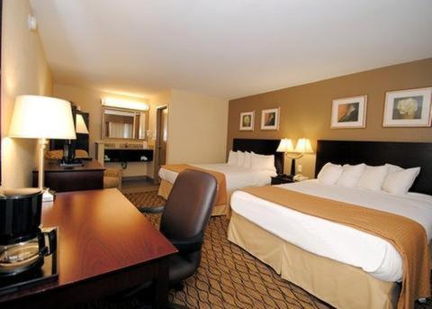 Queen Room with Two Queen Beds - Non-Smoking